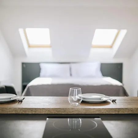 Executive Taborska * Mladá Boleslav