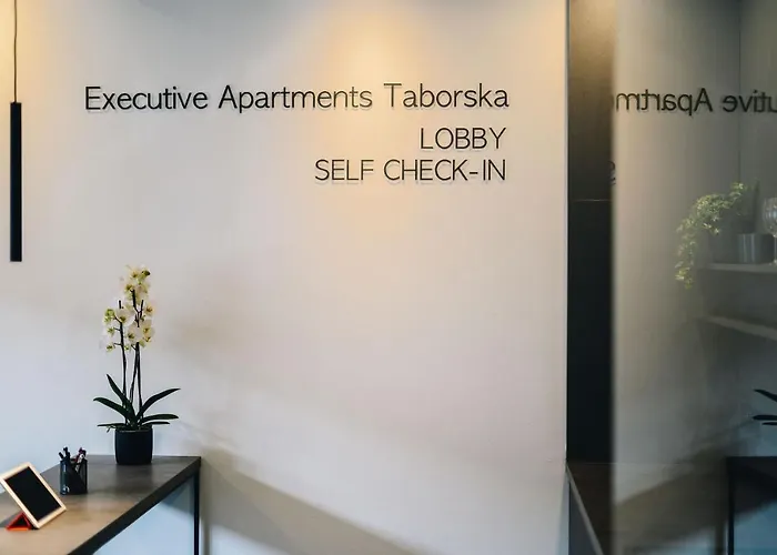 Executive Taborska 믈라다볼레슬라프